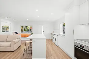 Brighton Breezes / Self-contained studio - Image 2