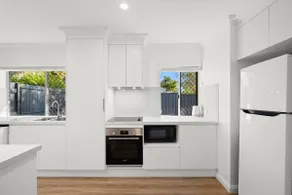 Brighton Breezes / Self-contained studio - Image 3
