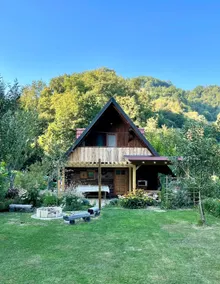 Log Cabin Dobrinca - Heart of Slovenia's Nature - Image 3
