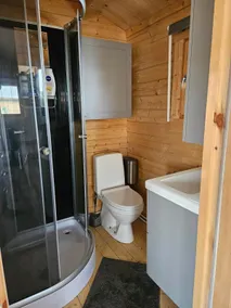 Golden Circle Lakeside Cabin with Private Hot Tub - Image 5
