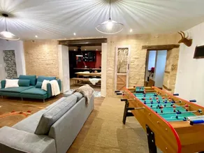 J's House - Image 5