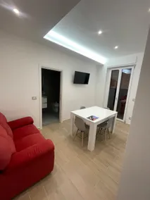 Manfredi • 2 Modern Bedrooms • Smart TV • Premium Comfort - Image 2