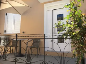 Nikolas House - Image 2