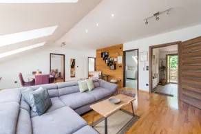 Old Pear Apartment - Image 3