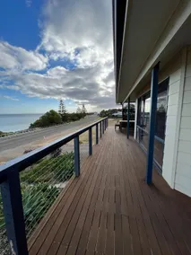 Sandcastle - A Esplanade Place, Stunning Views - Image 4