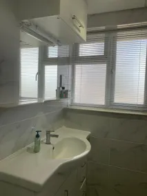 Cozy Studio Flat Greater London - Image 5
