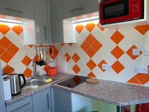 Cozy Studio Flat Greater London - Image 2