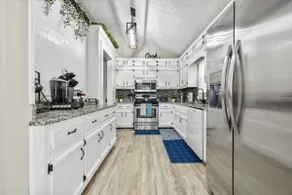 The Happy Place: 3BR Home on Quiet Street - Image 3