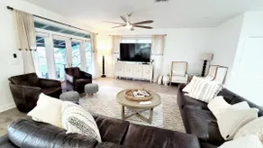 PoshPadz at •The Lakehouse• Hot Tub• Dock• BBQ - Image 5