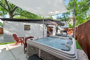 Designed for Rest: Sauna, Pool, Hot Tub. Sleeps 16 - Image 4