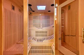 Designed for Rest: Sauna, Pool, Hot Tub. Sleeps 16 - Image 5