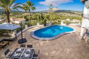 *New* - Private & Spacious for 8 - Image 2