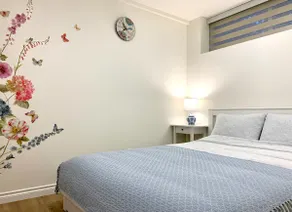 3 Beds 2BA Guest Suite in Oakridge | Parking + Pet - Image 2