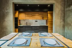 Renovated industrial loft near the Arenas & Train Station - Image 5
