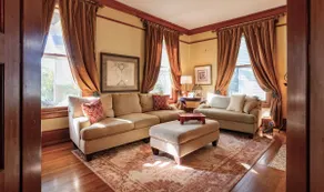 Best Location! Walk, Shop & Eat on Summit, Grand & Selby; Sleeps 15! - Image 5