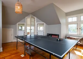 Best Location! Walk, Shop & Eat on Summit, Grand & Selby; Sleeps 15! - Image 4