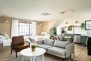 Private Carriage House • 15m to Denver & Red Rocks - Image 2
