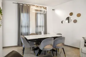 City Center Luxury 2 Bdr Apartment - Image 3