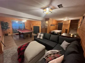All Seasons Chalet & Cabin in Sasquatch Resort on Hemlock mountain! - Image 3
