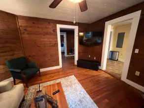 Sautee Valley Farm Cottage- 10 minutes from Helen and Unicoi State Park - Image 5