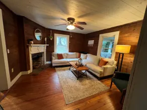 Sautee Valley Farm Cottage- 10 minutes from Helen and Unicoi State Park - Image 2