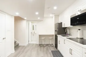 New Luxurious Studio Apartment - Image 4
