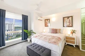 Captain's Lookout - Penthouse Living at Cullen Bay - Image 4