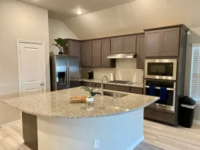 4-BR Getaway Ideal for Families - Image 3