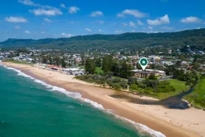 Esplanade Escape: Beachfront Family Bliss - Image 5