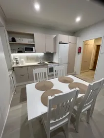 Clean & cozy apartment - Image 4