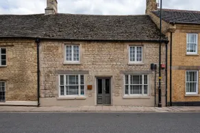 Luxury boutique 3 bedroom central loft apartment - Image 5