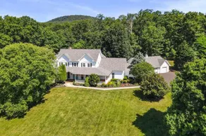 Sugarloaf House, 15 Bed 6.5 Bath, Sauna - Image 2