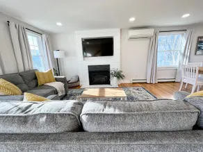 Walk to Town Neck Beach! All linens included & booking for 2026! New amenities! - Image 3