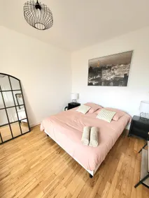 Renovated, bright & fully equipped apartment - Image 4