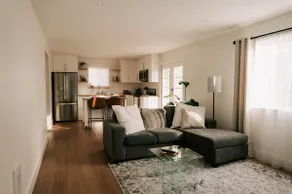 The Oak Suite - Image 2