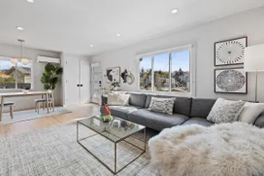Private Mid-Century Modern With Fabulous Garden - Image 4