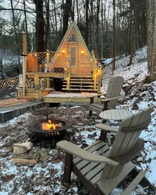 Tiny glamping cabin with mineral spring hot tub - Image 4