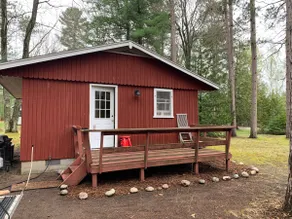 Little Red Cottage in the Woods - Image 3
