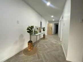 Large spacious 1bedroom 2 bathrooms close to beach - Image 5