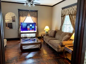 HD Williams House - Image 5