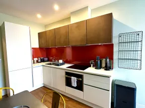 Amazing Modern Apartment - Free Secure Parking! - Image 5