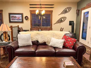 Lakeview Cabin Condo with Balcony Hot Tub - Image 4