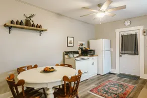 Jefferson St Retreat - Image 4