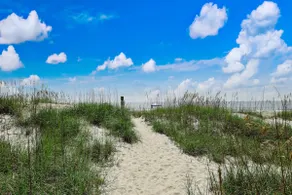 Amelia Island 1BR Villa • Kitchen + Beach - Image 4