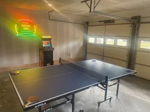 3 BD/2 BA Home w/ Ping-Pong, Arcade, 2 Din Rooms - Image 2