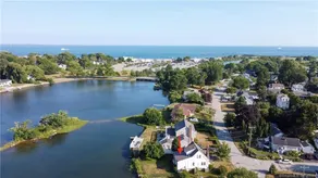 Salty Breeze - Waterfront Cottage on the Cove - Image 3