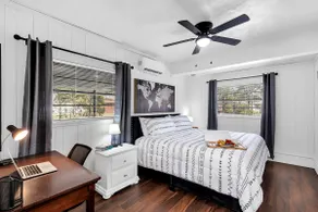Cozy 4/2, King Beds, Pergola, Hot Tub & Pool! - Image 5