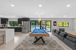 Epic Treehouse Villa - Pool - Jacuzzi - Pickleball - Image 3