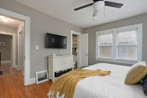 2 Living Areas & Kids' BunkRoom - Image 4