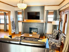 3 BR Home Near Country Club Area - Image 3